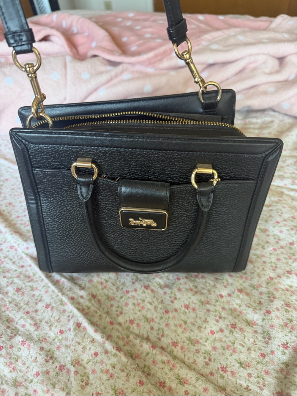 black coach crossbody bag